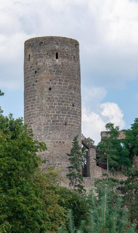 Zř&iacute;cenina hradu Žebr&aacute;k